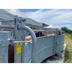 Panneau tôlé arrondi en "S"