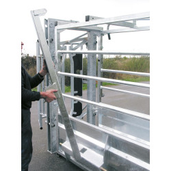 Cage de manipulation LFM - Parois largeur fixe - Panneaux latéraux tôlés à partie haute ouvrante Cage de manipulation LFM - Parois largeur fixe - Panneaux latéraux tôlés à partie haute ouvrante