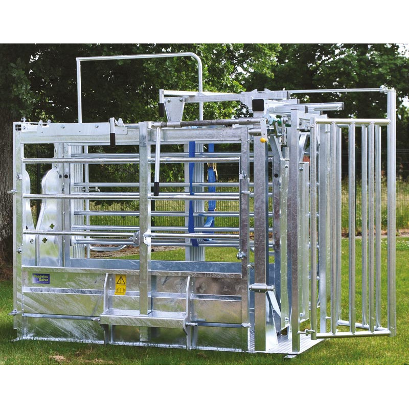 Cage de manipulation LFM - Parois largeur fixe - Panneaux latéraux tôlés à partie haute ouvrante Cage de manipulation LFM - Parois largeur fixe - Panneaux latéraux tôlés à partie haute ouvrante