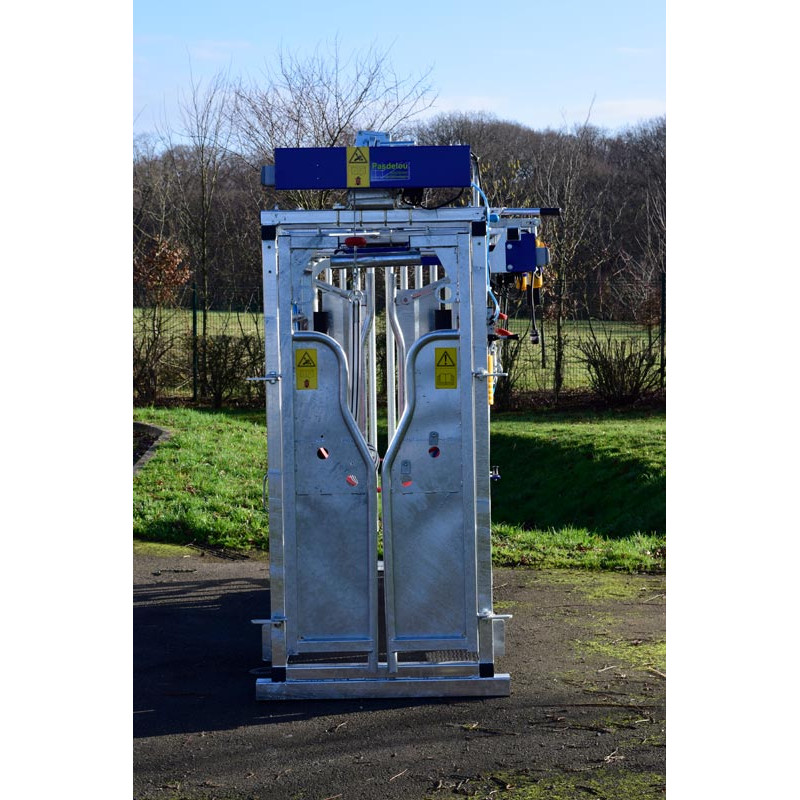 Cage de contention LVM - 4 portillons - Parois largeur variable - Panneaux latéraux