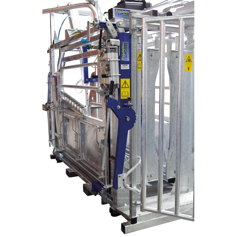 Cage de contention LVAP - 4 portillons - Parois largeur variable - Panneaux latéraux ouvrants avec portillons Cage de contention LVAP - 4 portillons - Parois largeur variable - Panneaux latéraux ouvrants avec portillons