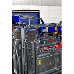 Système de poussée anti-recul pneumatique pour cages manuelles