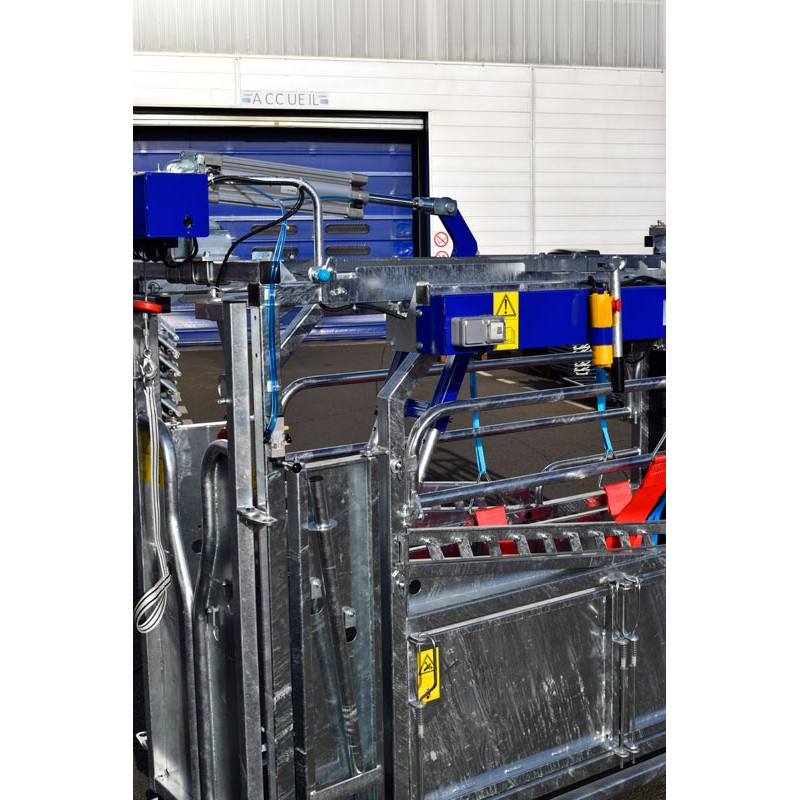 Système de poussée anti-recul pneumatique pour cages manuelles