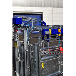 Système de poussée anti-recul pneumatique pour cages manuelles