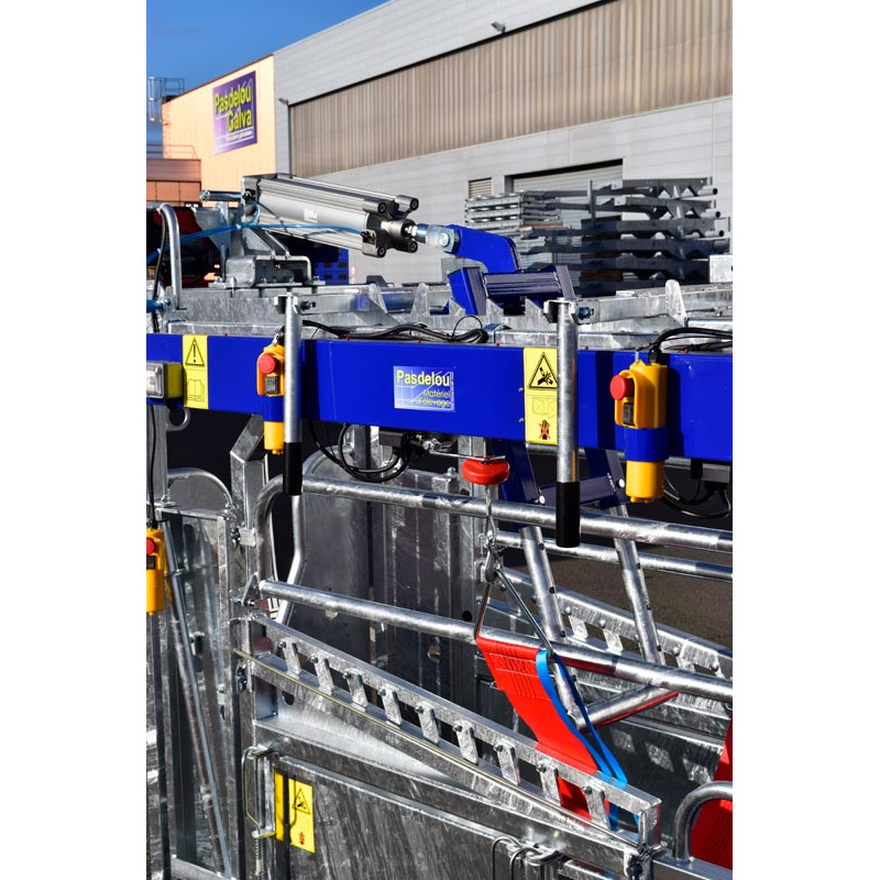 Système de poussée anti-recul pneumatique pour cages manuelles