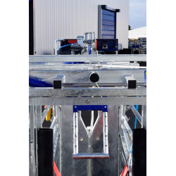 Système de poussée anti-recul pneumatique pour cages manuelles