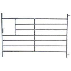 Claie d'agnelage "autonome" avec passage d'abreuvoir pour ovins 