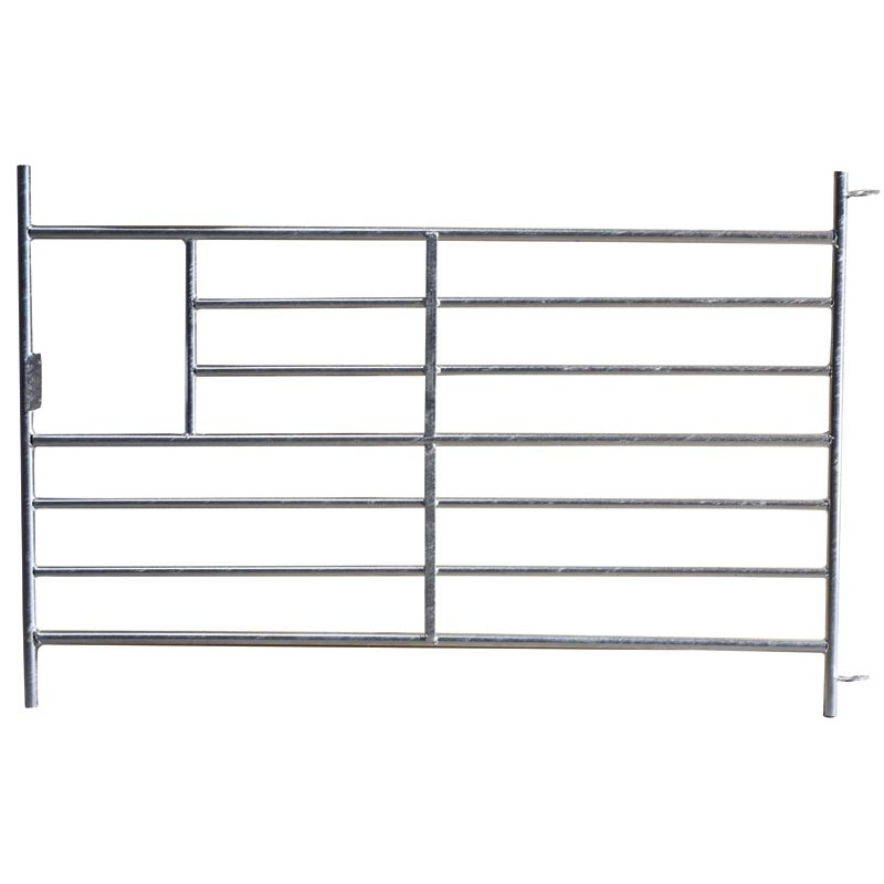 Claie d'agnelage "autonome" avec passage d'abreuvoir pour ovins 