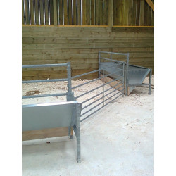 Auge libre-service simple avec barrière 3 lisses pour ovins