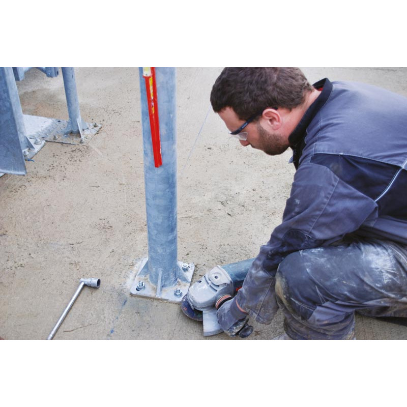 Poteau nu sur platine Ø 102 mm - H. 1,68 m - Epais. 4 mm