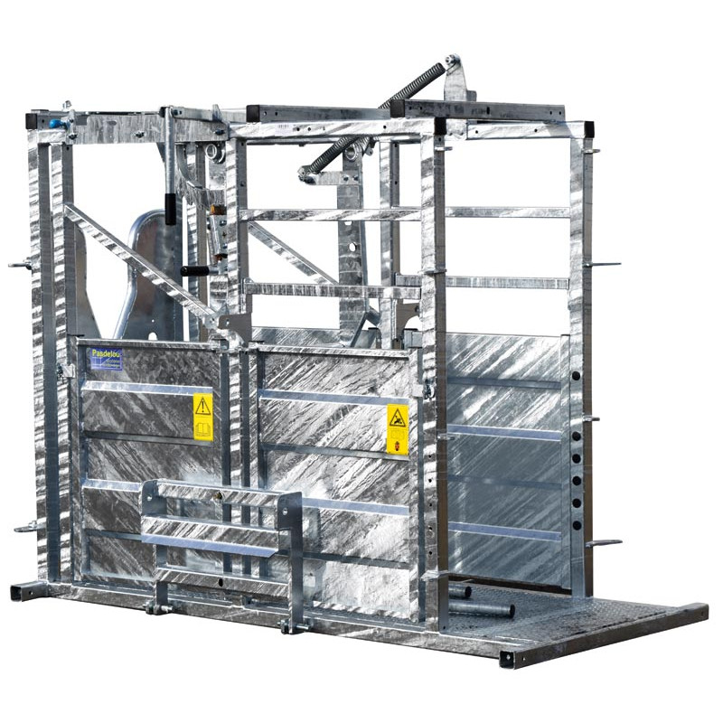 Cage de contention LFM - 4 portillons - Parois largeur fixe - Panneaux latéraux Cage de contention LFM - 4 portillons - Parois largeur fixe - Panneaux latéraux