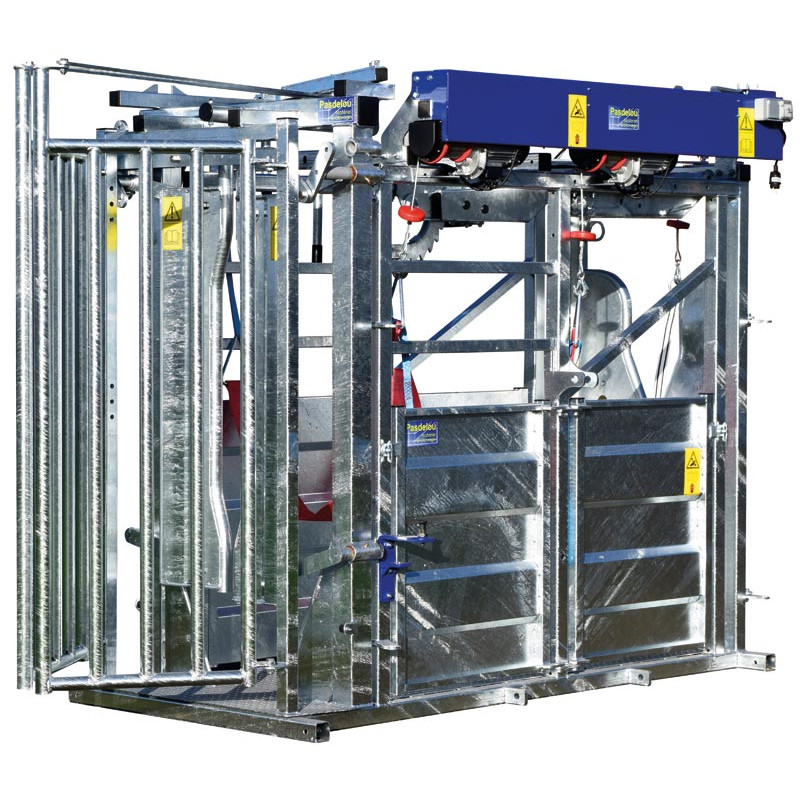 Cage de contention LFM - 4 portillons - Parois largeur fixe - Panneaux latéraux Cage de contention LFM - 4 portillons - Parois largeur fixe - Panneaux latéraux