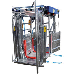 Cage de contention LFM - 4 portillons - Parois largeur fixe - Panneaux latéraux Cage de contention LFM - 4 portillons - Parois largeur fixe - Panneaux latéraux