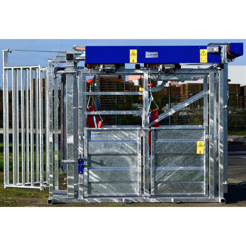 Cage de contention LFM - 4 portillons - Parois largeur fixe - Panneaux latéraux Cage de contention LFM - 4 portillons - Parois largeur fixe - Panneaux latéraux