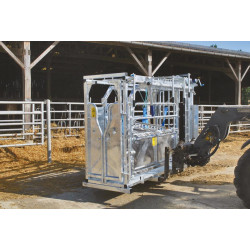 Cage de contention LVM - 4 portillons - Parois largeur variable - Panneaux latéraux Cage de contention LVM - 4 portillons - Parois largeur variable - Panneaux latéraux