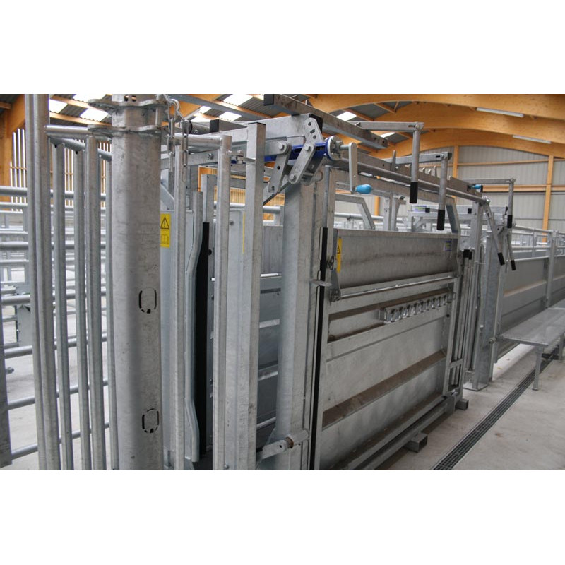 Cage de contention LVM - Panneaux tôlés - Parois largeur variable - Panneaux latéraux tôlés Cage de contention LVM - Panneaux tôlés - Parois largeur variable - Panneaux latéraux tôlés