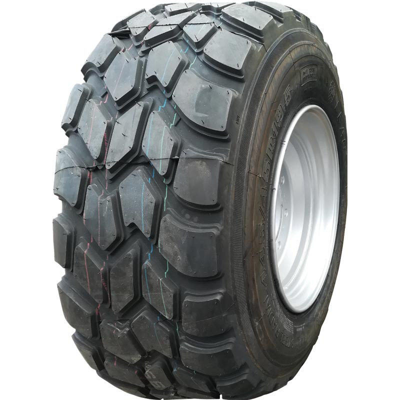 Pneu route 445/45 R19,5-422/895 Pneu route 445/45 R19,5-422/895